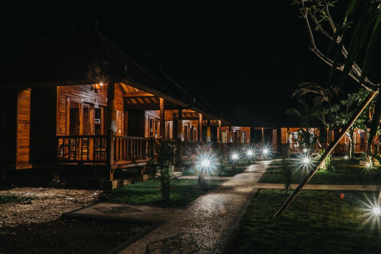 Taman Tirta Villas Nusa Lembongan  Bagian luar foto