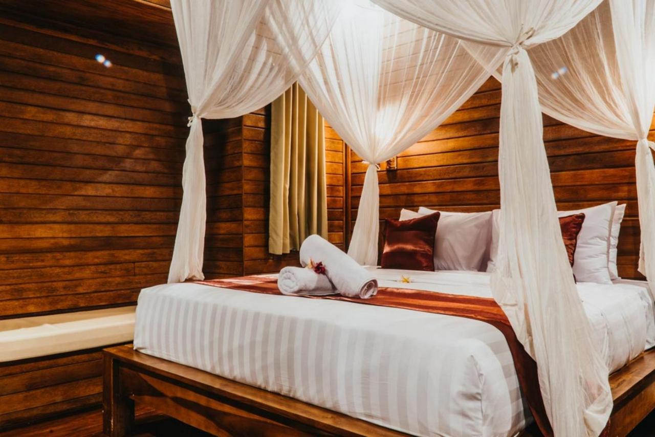 Taman Tirta Villas Nusa Lembongan  Bagian luar foto