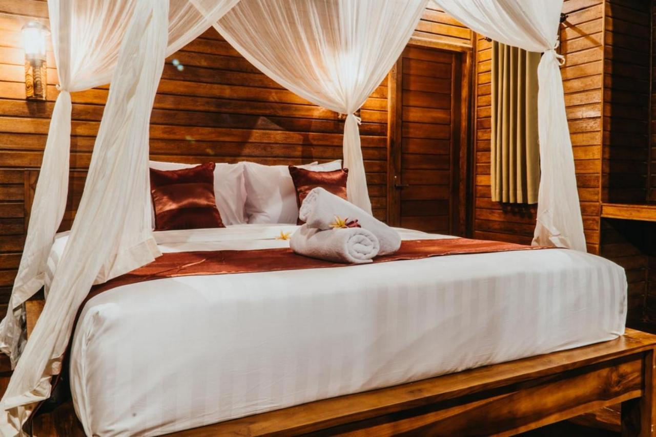 Taman Tirta Villas Nusa Lembongan  Bagian luar foto